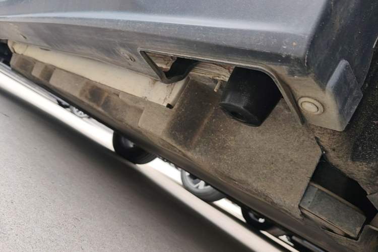 Used BYD Yuan Pro 2023 401 km Deluxe Version Left Side Sill