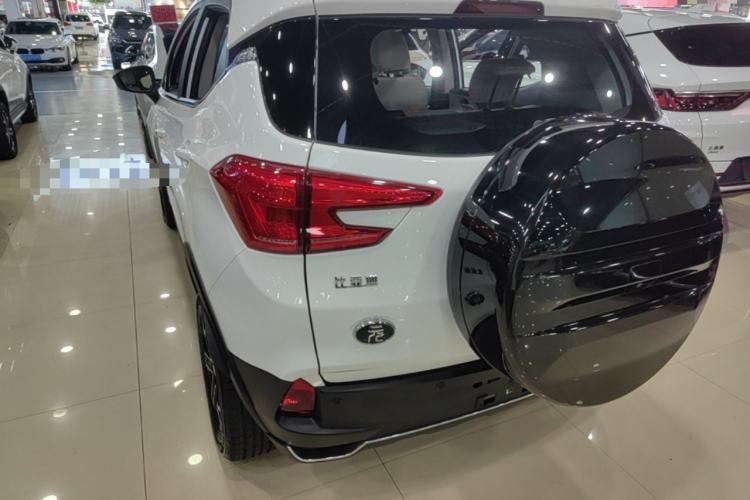 Used BYD Yuan Pro 2023 401 km Deluxe Version Rear Left 45 Deg