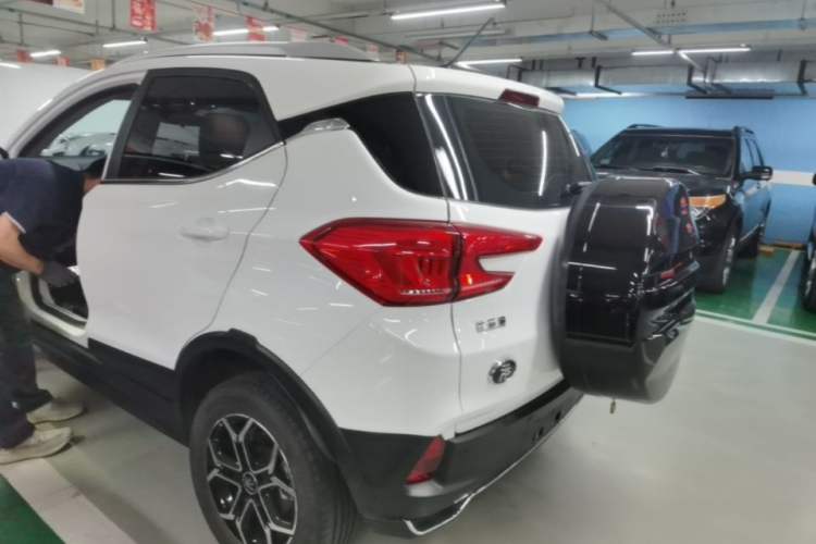 Used BYD Yuan Pro 2023 401 km Deluxe Version Rear Left 45 Deg