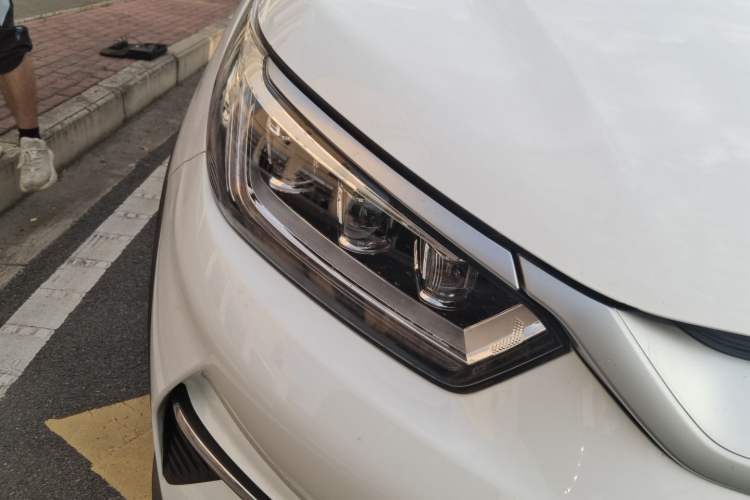 Used BYD Yuan Pro 2023 401 km Deluxe Version Right Front Headlight