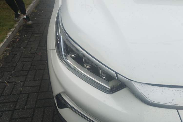 Used BYD Yuan Pro 2023 401 km Deluxe Version Right Front Headlight