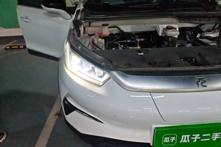 Used BYD Yuan Pro 2023 320KM Luxury Version Right Front Headlight