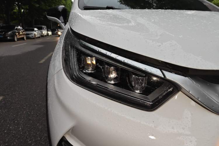 Used BYD Yuan Pro 2023 401KM Luxury Version Right Front Headlight
