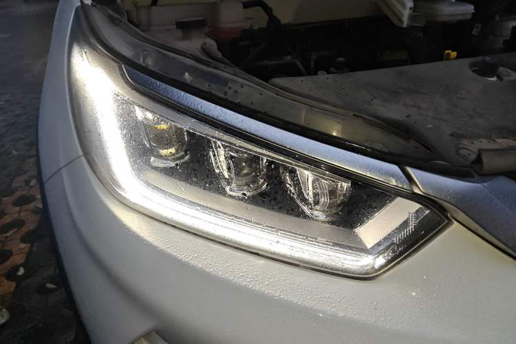 Used BYD Yuan Pro 2023 401KM Luxury Version Right Front Headlight