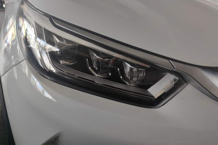 Used BYD Yuan Pro 2023 401KM Luxury Version Right Front Headlight