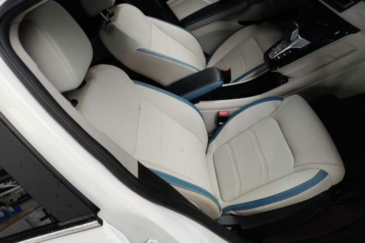 Used BYD Yuan Pro 2023 401 km Deluxe Version Right Front Seat