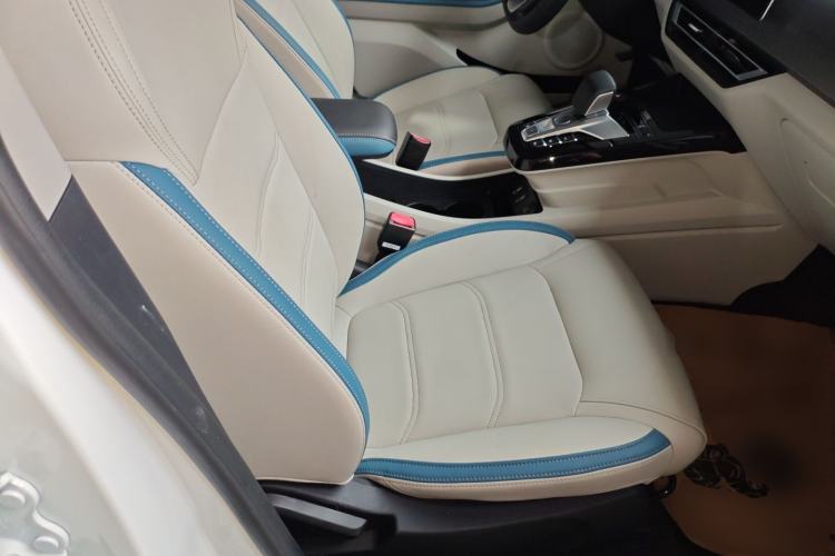 Used BYD Yuan Pro 2023 401KM Luxury Version Right Front Seat