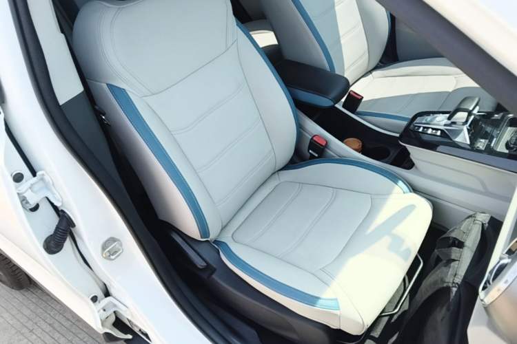 Used BYD Yuan Pro 2023 401KM Luxury Version Right Front Seat