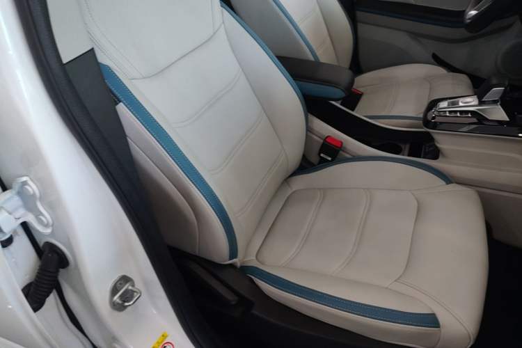 Used BYD Yuan Pro 2023 401 km Deluxe Version Right Front Seat