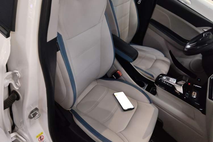 Used BYD Yuan Pro 2023 401 km Deluxe Version Right Front Seat