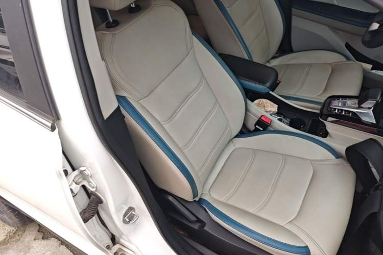 Used BYD Yuan Pro 2023 401KM Luxury Version Right Front Seat
