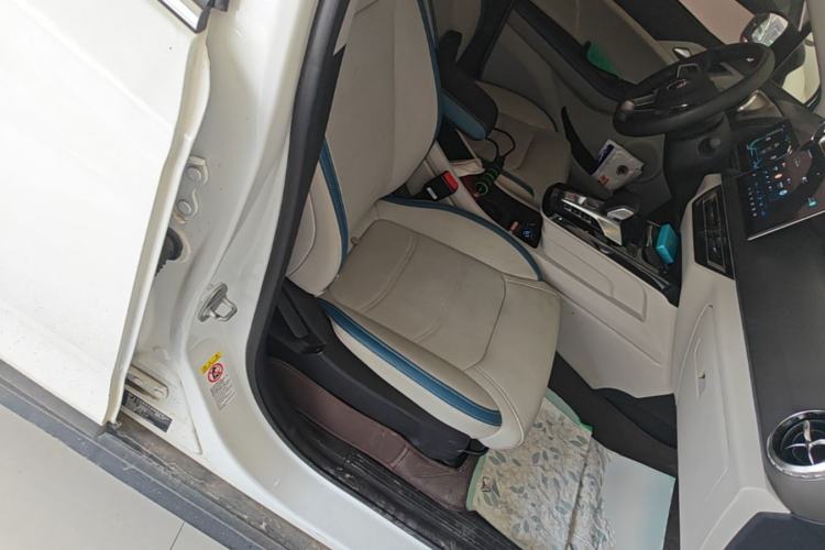 Used BYD Yuan Pro 2023 401 km Deluxe Version Right Front Seat