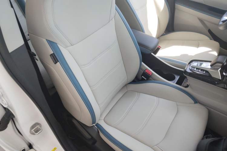 Used BYD Yuan Pro 2023 401 km Deluxe Version Right Front Seat