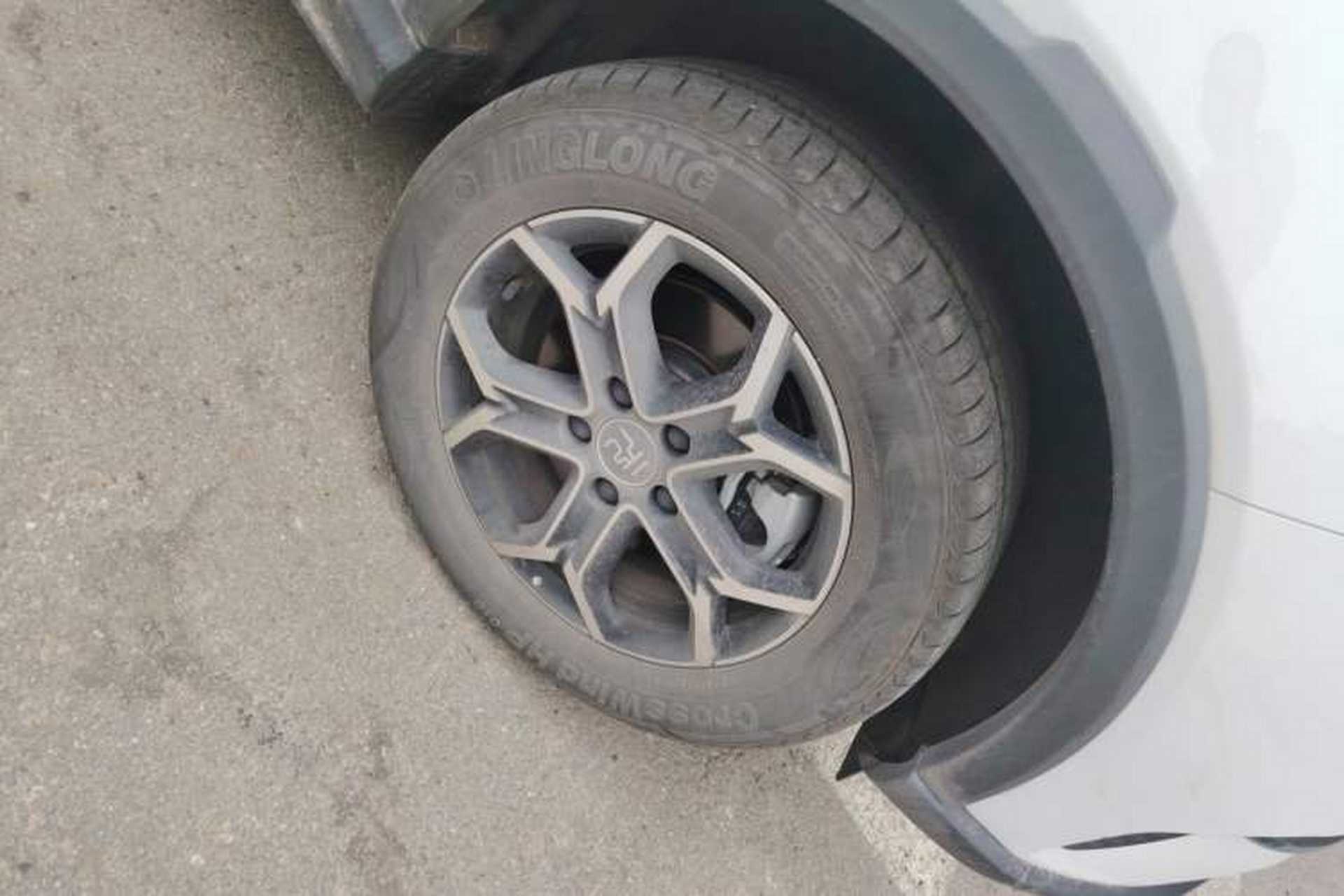 Used BYD Yuan Pro 2023 401KM Luxury Version Right Front Wheel Hub
