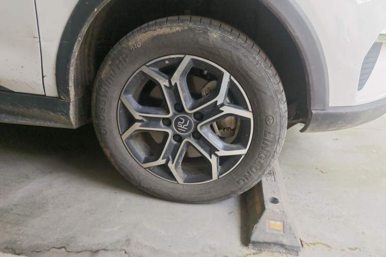 Used BYD Yuan Pro 2023 401 km Deluxe Version Right Front Wheel Hub