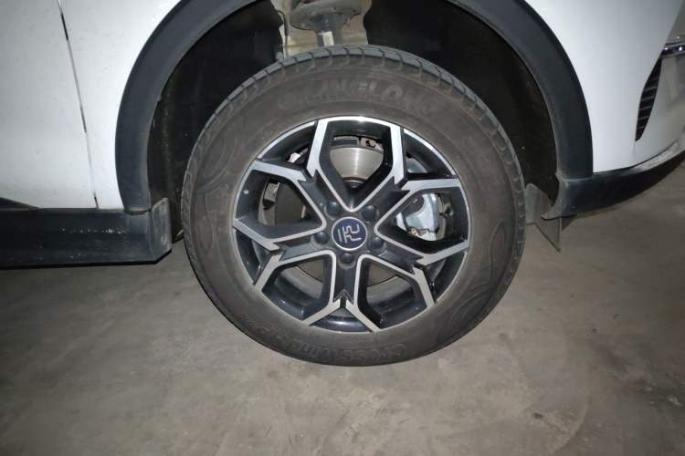 Used BYD Yuan Pro 2023 401KM Luxury Version Right Front Wheel Hub