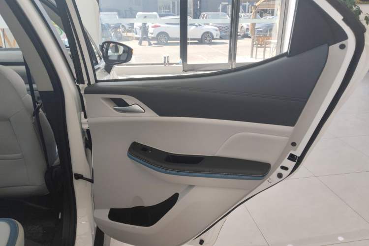 Used BYD Yuan Pro 2023 401 km Deluxe Version Right Rear Door Interior
