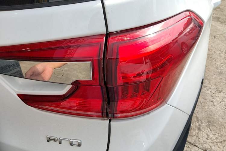 Used BYD Yuan Pro 2023 401 km Deluxe Version Right Rear Taillight
