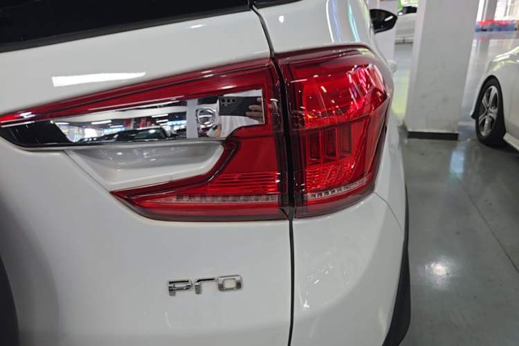 Used BYD Yuan Pro 2023 401KM Luxury Version Right Rear Taillight
