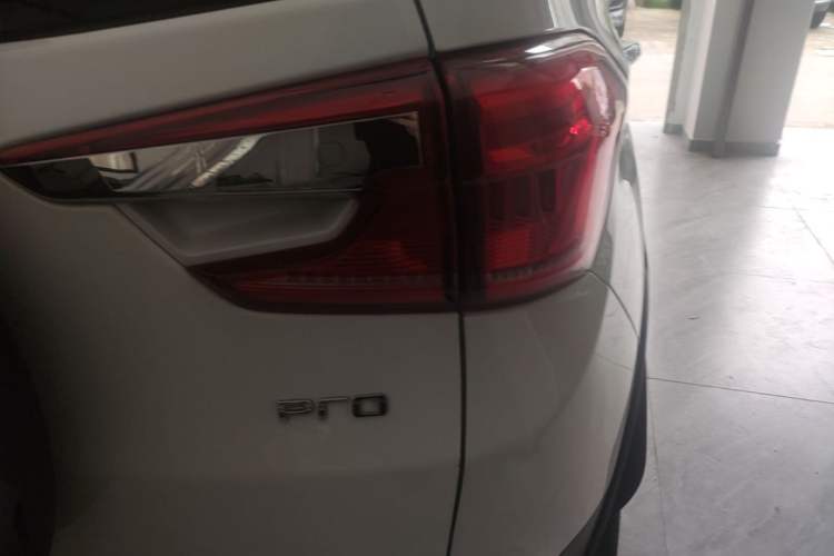 Used BYD Yuan Pro 2023 401KM Luxury Version Right Rear Taillight