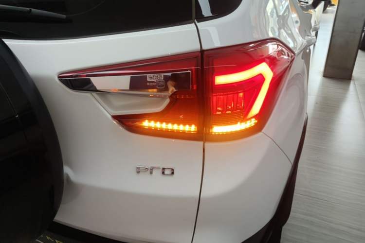 Used BYD Yuan Pro 2023 401KM Luxury Version Right Rear Taillight