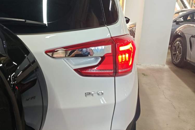 Used BYD Yuan Pro 2023 320KM Luxury Version Right Rear Taillight