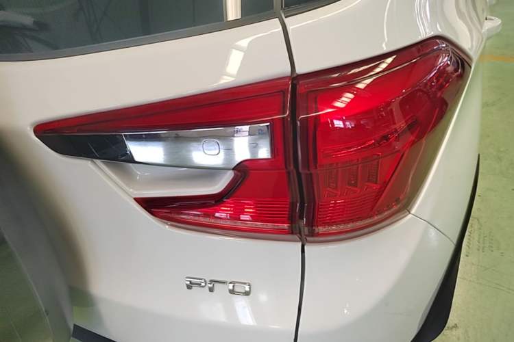 Used BYD Yuan Pro 2023 320KM Luxury Version Right Rear Taillight