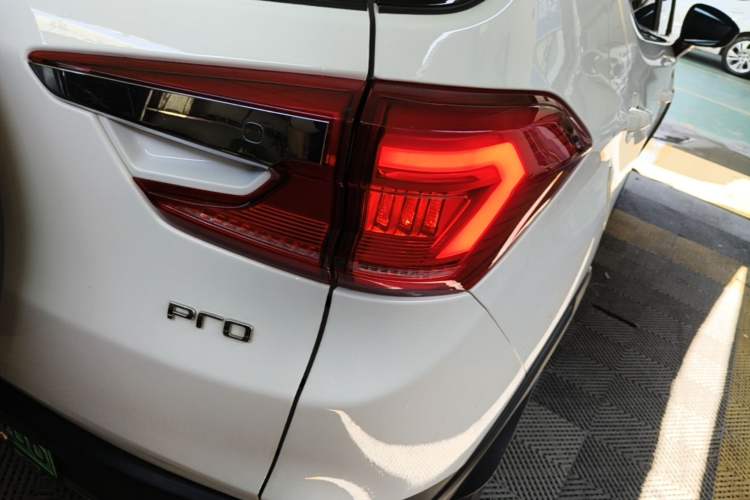Used BYD Yuan Pro 2023 401 km Deluxe Version Right Rear Taillight