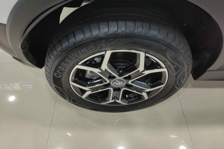 Used BYD Yuan Pro 2023 401 km Deluxe Version Right Rear Wheel Hub