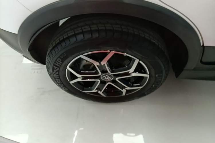 Used BYD Yuan Pro 2023 401 km Deluxe Version Right Rear Wheel Hub
