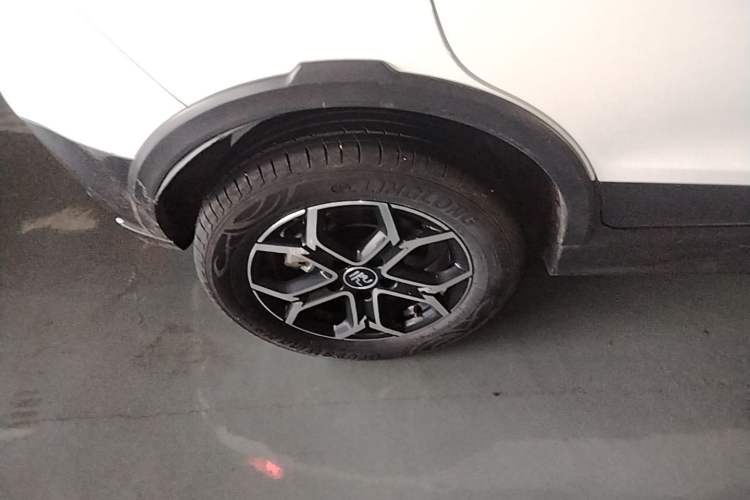 Used BYD Yuan Pro 2023 401 km Deluxe Version Right Rear Wheel Hub