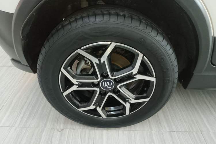 Used BYD Yuan Pro 2023 401KM Luxury Version Right Rear Wheel Hub