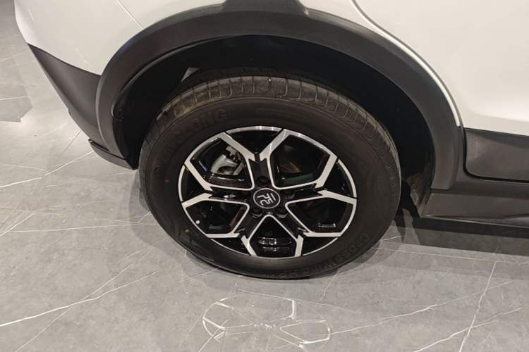Used BYD Yuan Pro 2023 401 km Deluxe Version Right Rear Wheel Hub