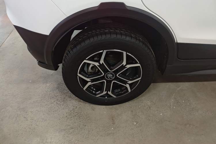 Used BYD Yuan Pro 2023 320KM Luxury Version Right Rear Wheel Hub