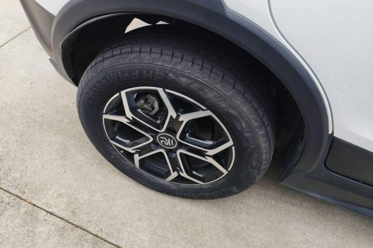 Used BYD Yuan Pro 2023 401 km Deluxe Version Right Rear Wheel Hub