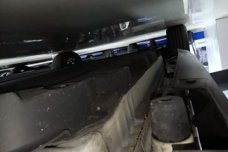 Used BYD Yuan Pro 2023 401 km Deluxe Version Right Side Sill