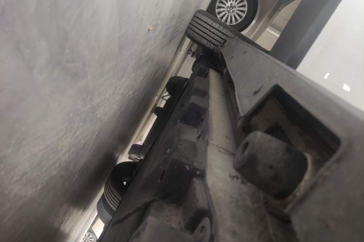 Used BYD Yuan Pro 2023 401KM Luxury Version Right Side Sill