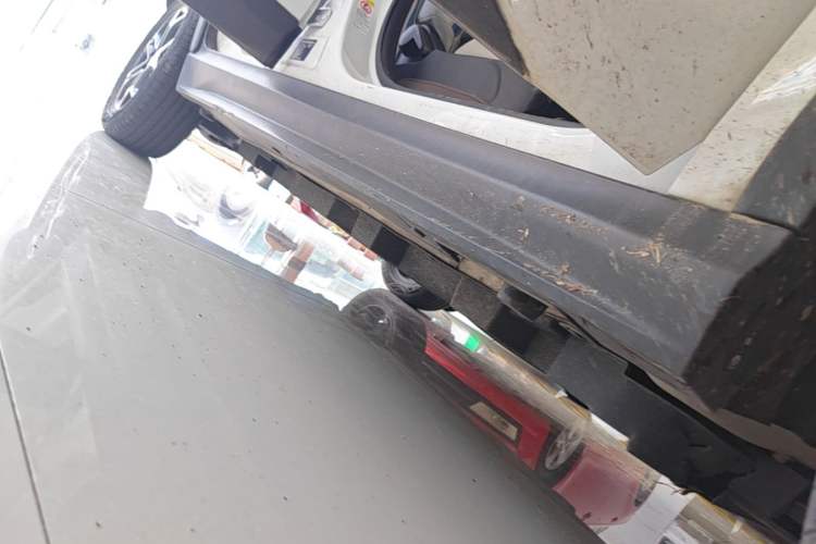Used BYD Yuan Pro 2023 401 km Deluxe Version Right Side Sill