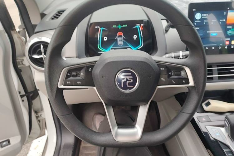 Used BYD Yuan Pro 2023 401KM Luxury Version Steering Wheel