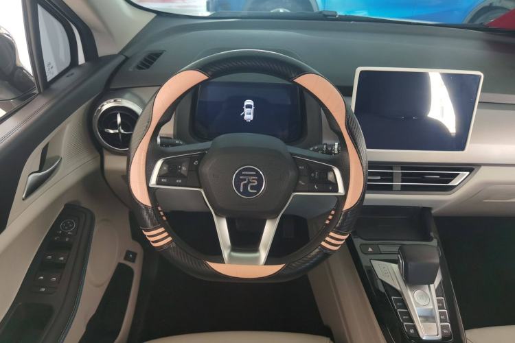 Used BYD Yuan Pro 2023 320KM Luxury Version Steering Wheel