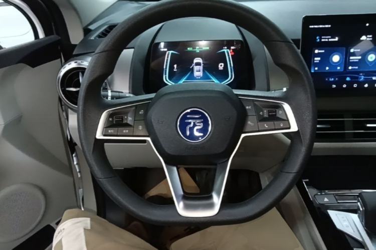 Used BYD Yuan Pro 2023 401 km Deluxe Version Steering Wheel