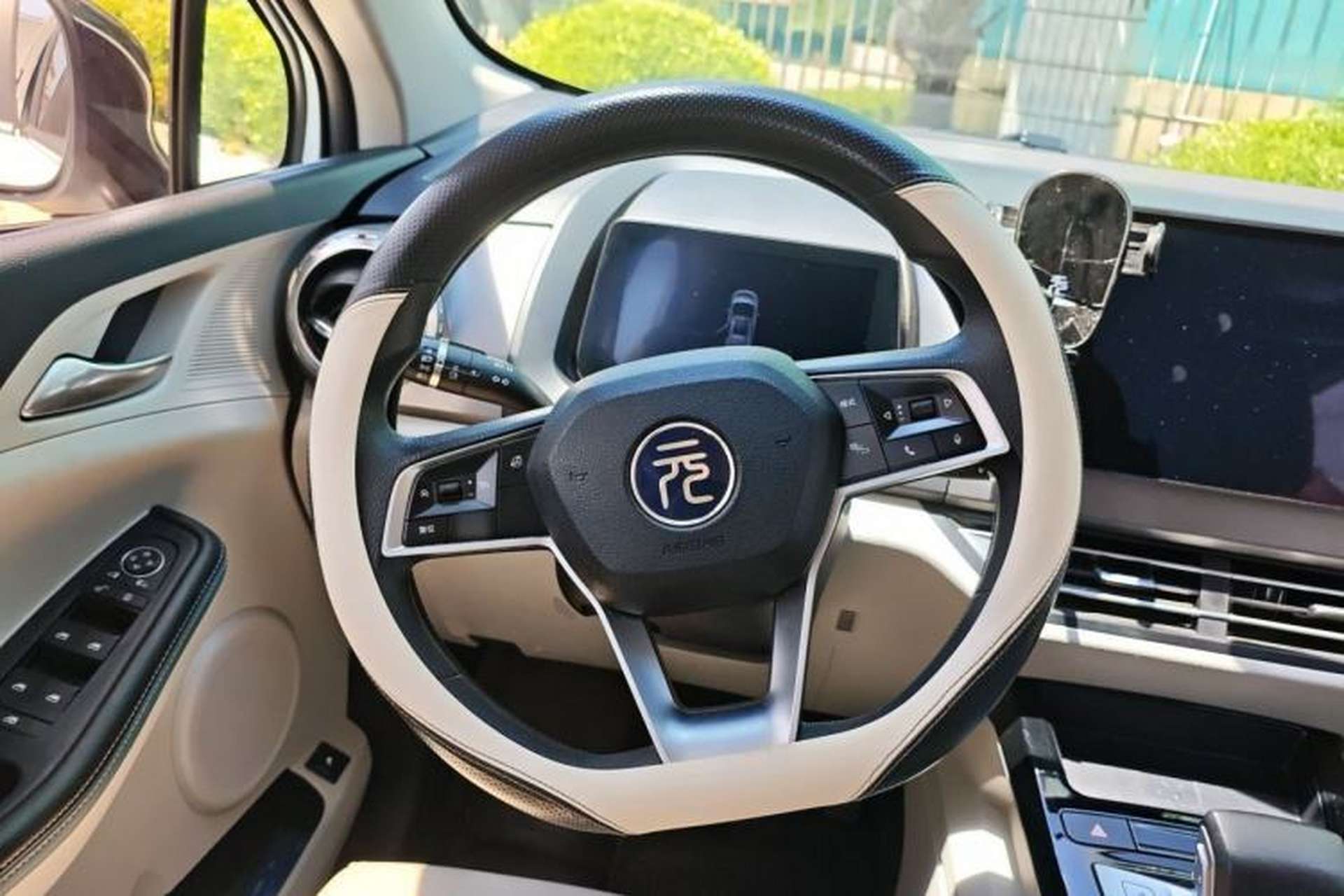 Used BYD Yuan Pro 2023 401KM Luxury Version Steering Wheel