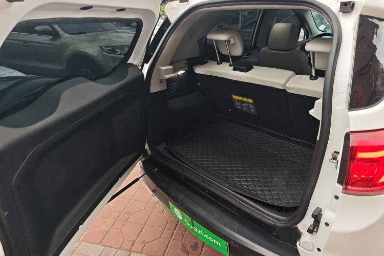 Used BYD Yuan Pro 2023 401 km Deluxe Version Trunk