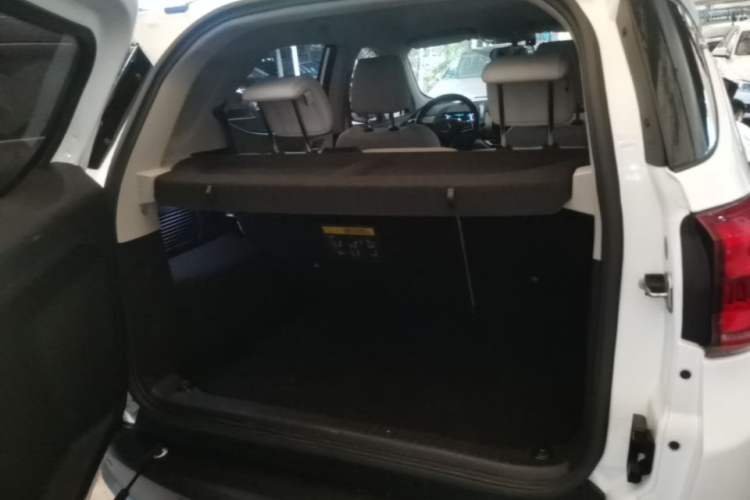 Used BYD Yuan Pro 2023 401KM Luxury Version Trunk