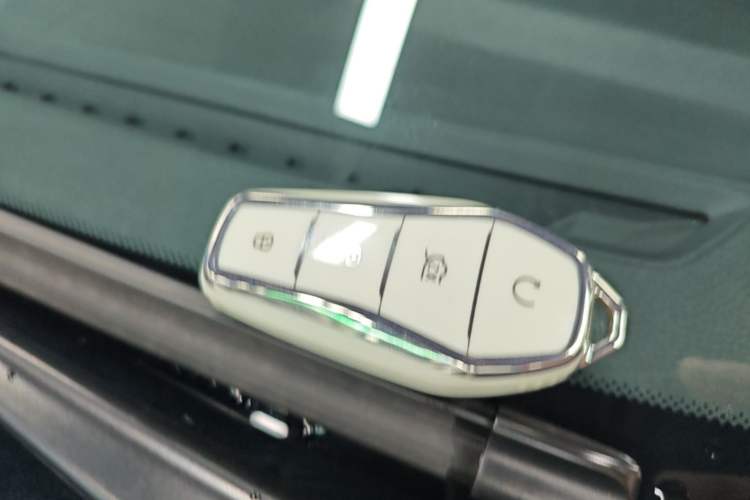 Used BYD Yuan Pro 2023 401 km Deluxe Version Vehicle Key