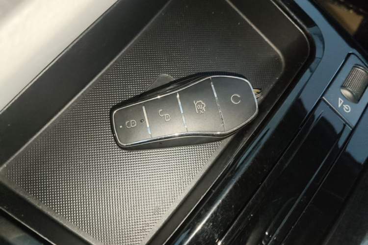 Used BYD Yuan Pro 2023 401KM Luxury Version Vehicle Key