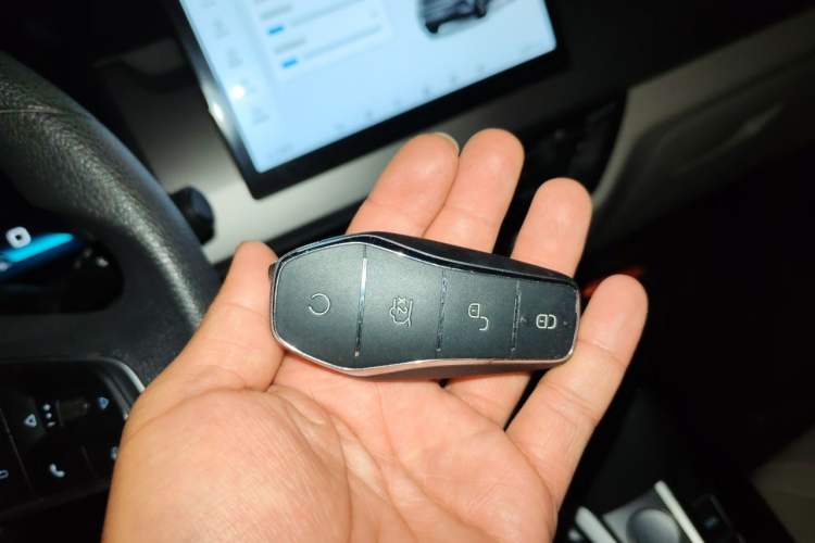Used BYD Yuan Pro 2023 401KM Luxury Version Vehicle Key