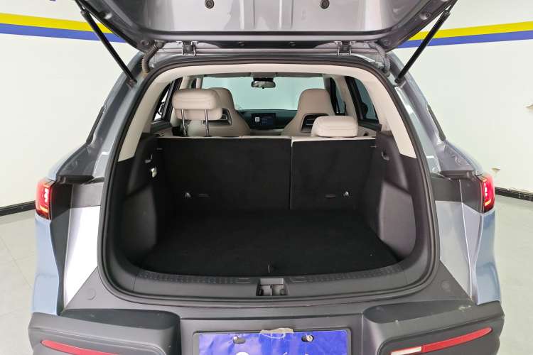 Used BYD Yuan UP 2024 401 km Active Version Trunk
