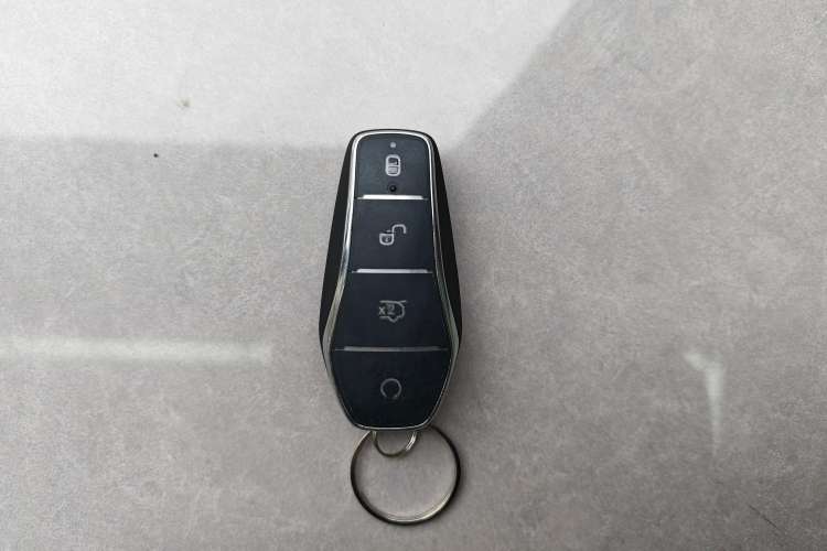 Used BYD Yuan UP 2024 401 km Active Version Vehicle Key