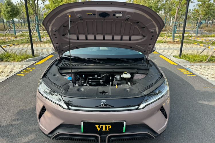 Used BYD Yuan UP 2024 401KM Leading Edition Engine Bay
